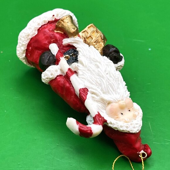 Set 2 Vintage Santa Ornaments Resin Folk Art Stars Candy Cane Christmas Holiday - Picture 9 of 9